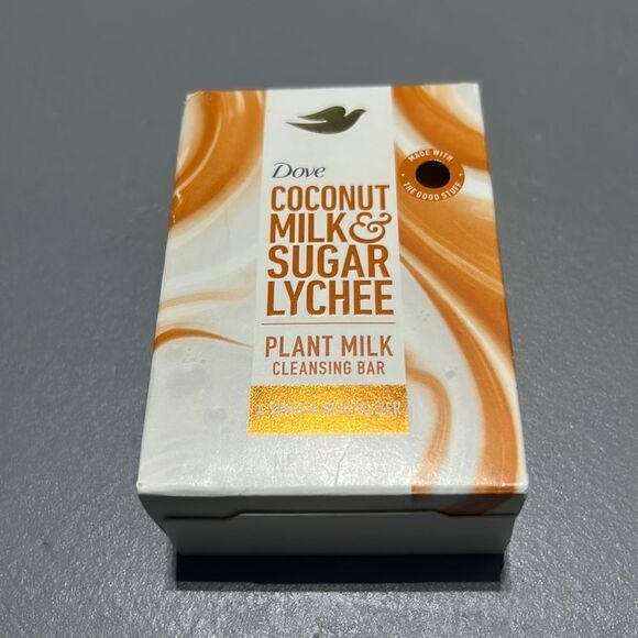 Dove Coconut Milk & Sugar Lychee Cleansing Bar - Picture 1 of 4
